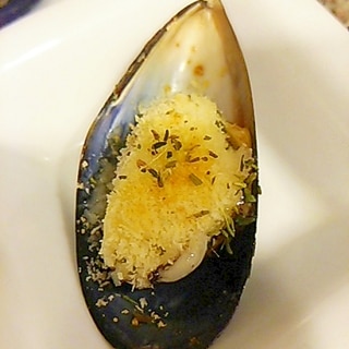ムール貝のマヨパン粉焼き